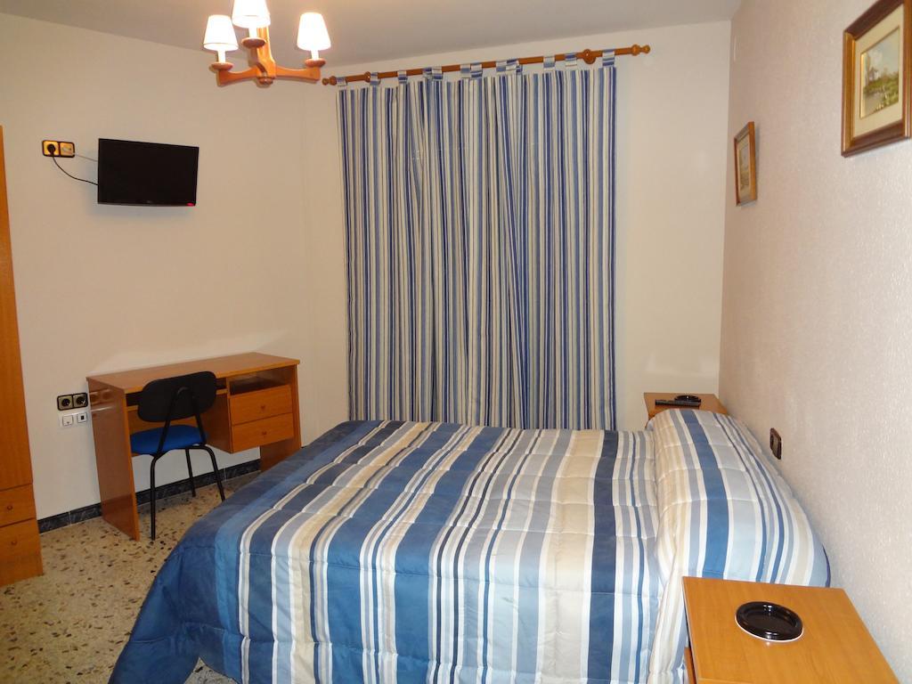 Hostal San Pedro Sanlúcar la Mayor Buitenkant foto